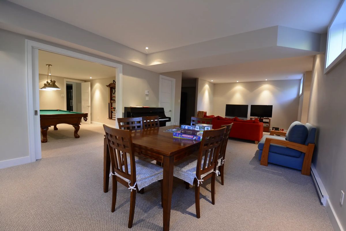 Feildfare — Basement